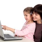 Mom_Daughter_Computer_tlpcz6